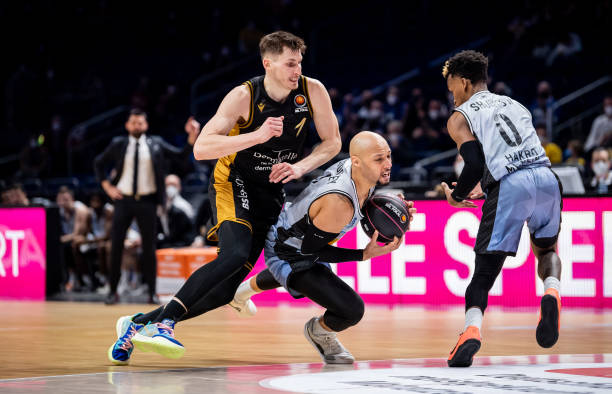 令人难以捉 令人难以捉